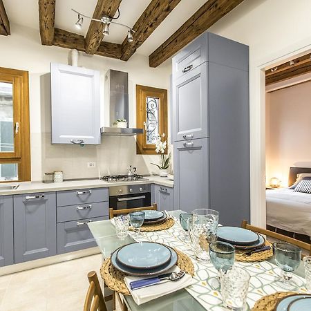 Ca Rezzonico Apartment R&R Venice Ngoại thất bức ảnh